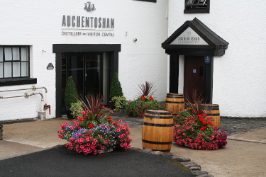 Auchentoshan Distillery